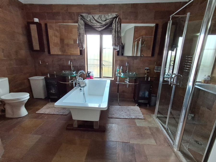4 Bedroom Property for Sale in Winterhoek Park Eastern Cape